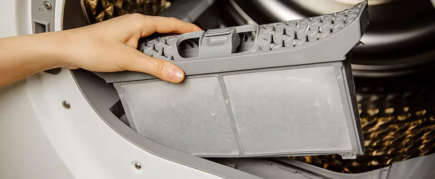 Signs Of A Clogged Dryer Lint Trap in Culver City, California